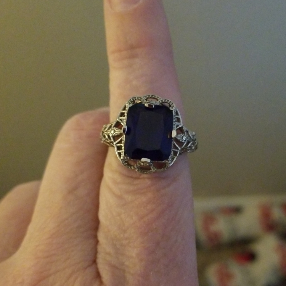 Real silver ring with saphire colored stone